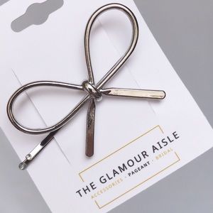 BOW Barrette